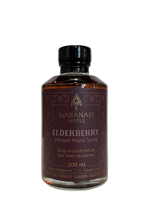 Sirop d’érable infusé aux baies de sureau de Wabanaki